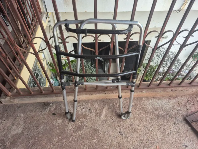 Andador com Rodas