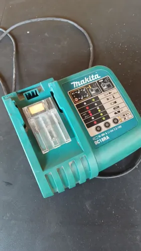 Carregador bateria makita 18v
