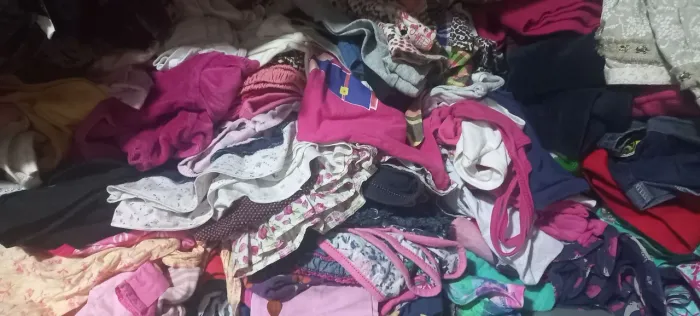 Lote de roupas de menina tamanho variados