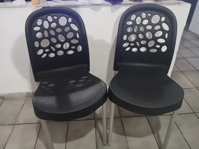 Cadeira plástico