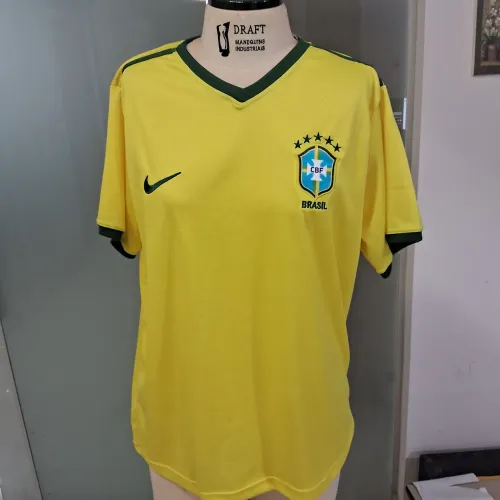 Camiseta do Brasil, amarela clássica