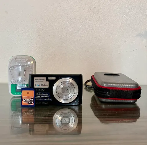 Câmera cybershot 12.1MP - em PERFEITO ESTADO