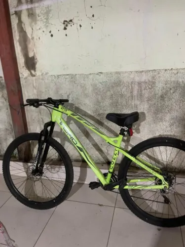 Colli Toro Aro 29 - Praticamente Nova + SEGURO DE 1 ANO PAGO CONTRA ROUBO!