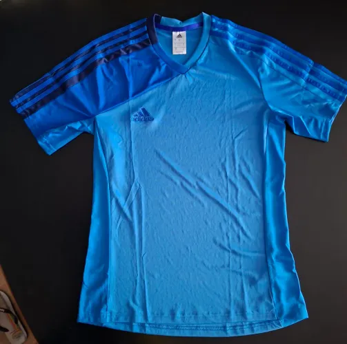 Camiseta Adidas P