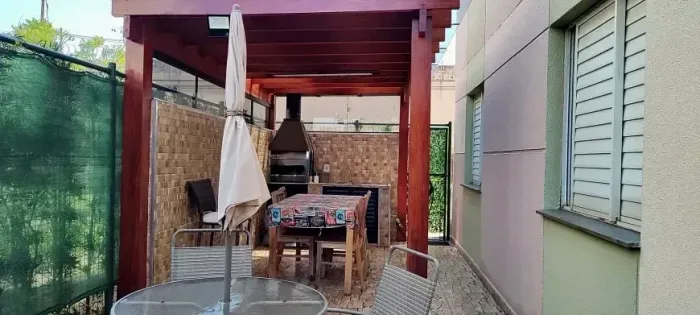 Apartamento Garden, Quintal com churrasqueira , 2 dormitórios, totalmente reformado
