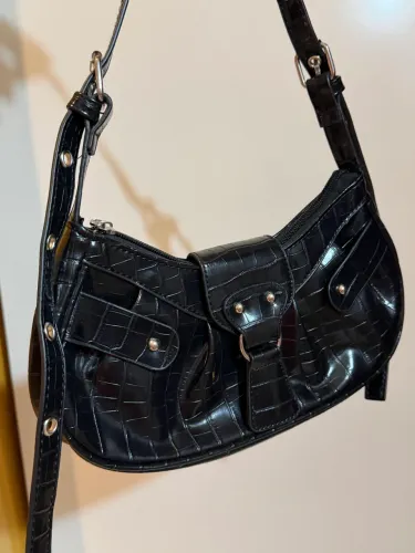 Bolsa de ombro preta