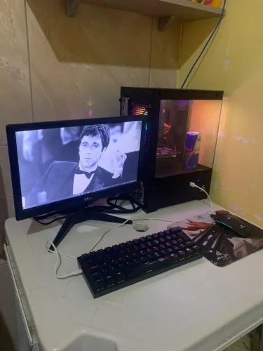 PC gamer completo semi-novo i5 RX 550 700 GB SSD+HD + 6 GB RAM