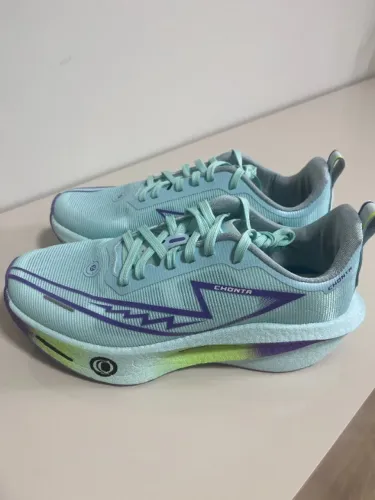 Tênis Chunta Feminino 38 (BR) Pouco Usado