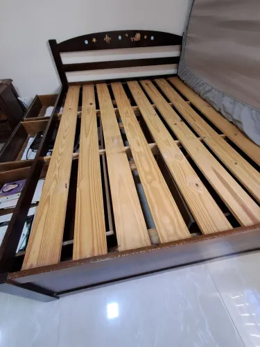 Cama casal madeira maciça antiga 