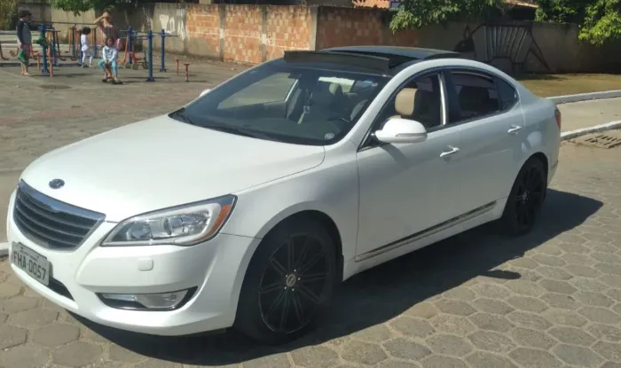 Kia Motors Cadenza EX 3.5 V6 24V 290cv Aut. 2013