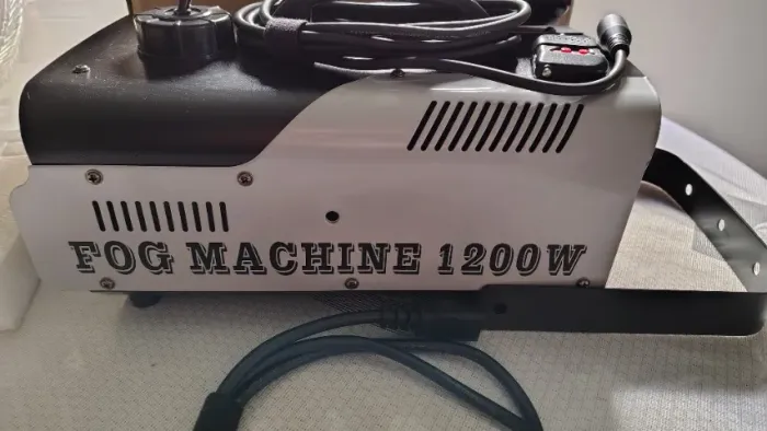Maquina de fumaça 1200w com controle