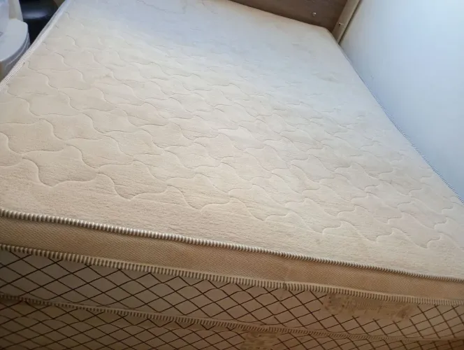 Cama box casal base+colchão.
