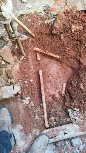 Caça vazamentos conta de água alta