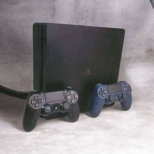 PS4 Slim 1tb semi novo