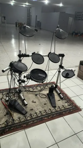 Bateria Eletrônica Roland TD-3 Completa - Ótima Oportunidade