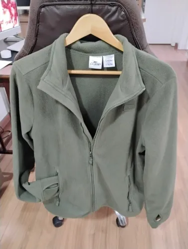 Jaqueta verde importada tamanho M sem uso