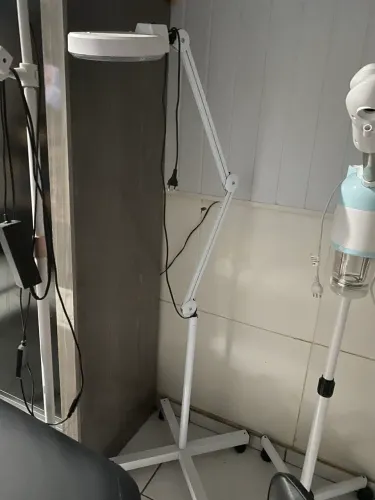 Massoterapia , estética e depilação 