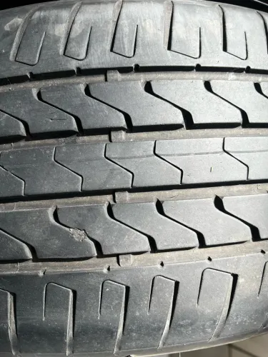 PNEU 235/55/19