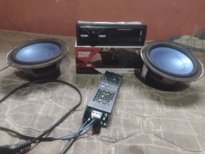 RÁDIO BLUETOOTH+PAR DE ALTO FALANTE 6 + FONTE DE 30 AMPERES SOU DE IPIGUÁ 