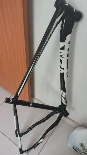 Quadro Vzan Everest Pró 29 tamanho 19!