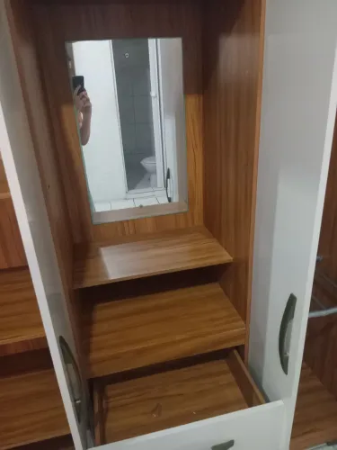 Vendo guarda roupa seminovo