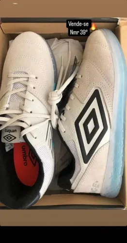 Vende chuteira futsal umbro Speciali Club