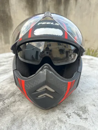 Capacete Peels