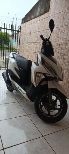 Honda elite 125