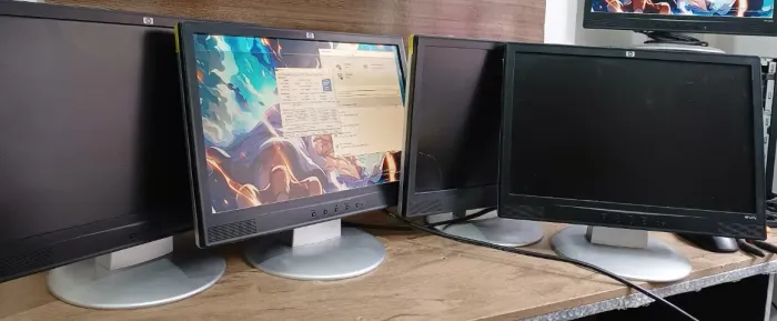 4x Monitores HP17 | Avariados, para concerto e peças