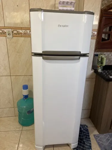 Vendo Geladeira,otimo estado
