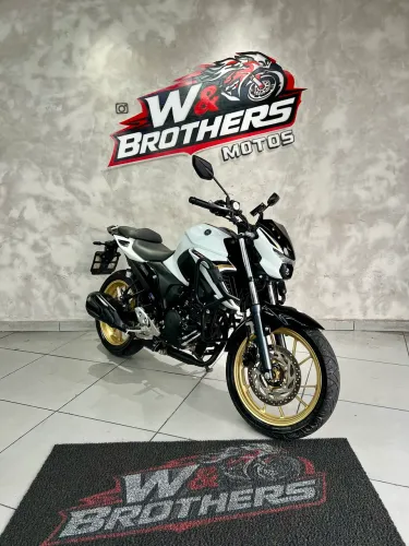YAMAHA FAZER FZ25 2025 (baixa km)