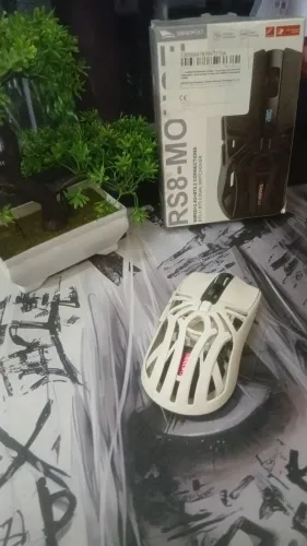 (só vendo se buscar) Mouse smailwolf rs8 sensor paw3311 conexão bluetooth/USB/2.4ghz