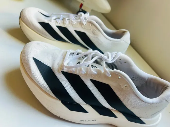 Adidas EVO SL