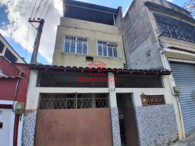 Casa com 5 quartos e Terraço no Encantado.