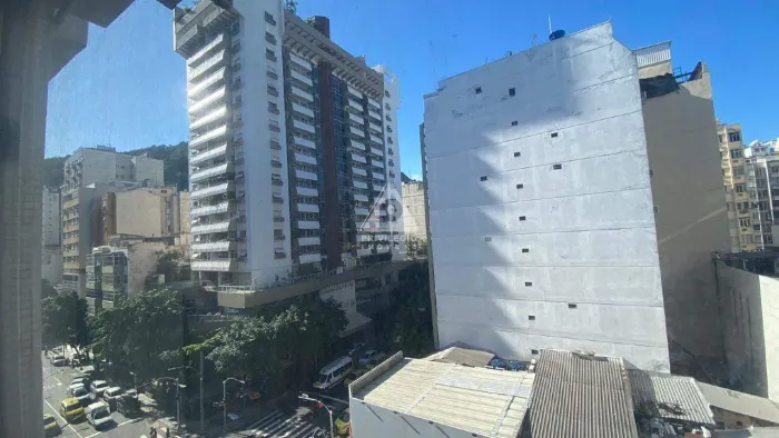 Sala Comercial Barata Ribeiro