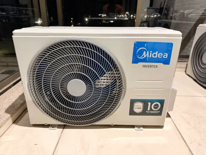 Condensadora MIDEA inverter xtreme save 9000 btu