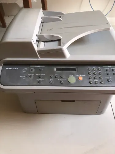Multifuncional Samsung SCX-4521F