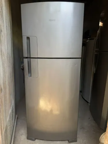 Geladeira inox, frost free funcionando perfeitamente 