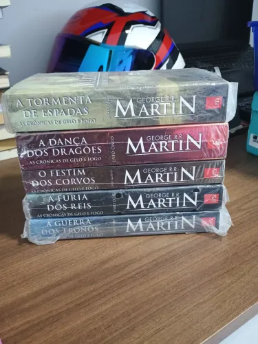 Box as crônicas de gelo e fogo (5 livros)