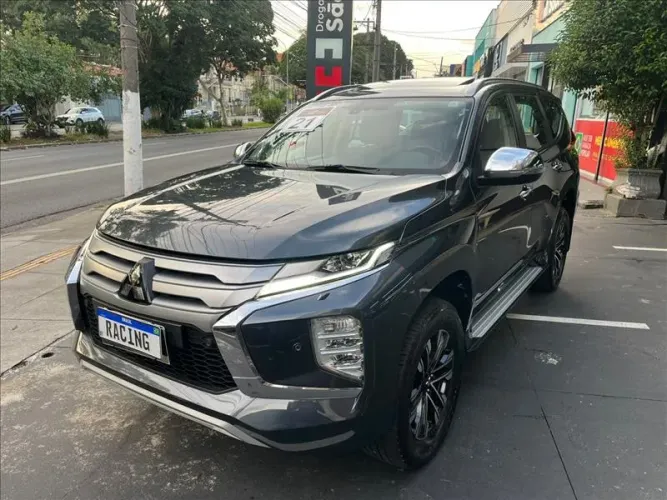 Mitsubishi Pajero Sport HPE 2.5 4X4 Diesel Aut. 2021