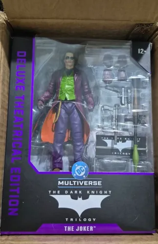 Coringa colecionavel DC