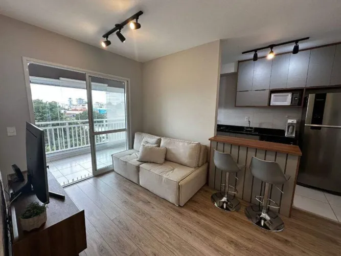Apartamento mobiliado de 2 dorms com suíte à venda em Santo André  Vila Apiaí (Fundo)