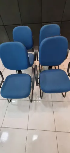 Conjunto 4 Cadeiras Estofada Super conservadas na cor Azul 