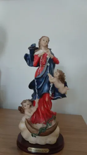 Imagem Nossa Senhora Desatadora dos Nós em Resina - Rica em Detalhes