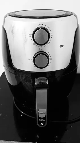 Air Fryer BFR38 Britânia 1500W