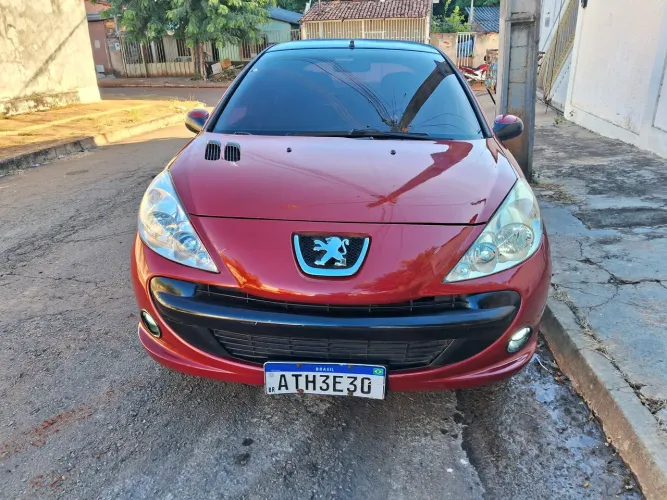 Peugeot 207 XR 1.4 Flex 8V 5P 2010