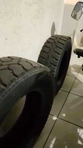 Vendo 2 pneus aro 15 de ecosport usado em bom estado de conservacao