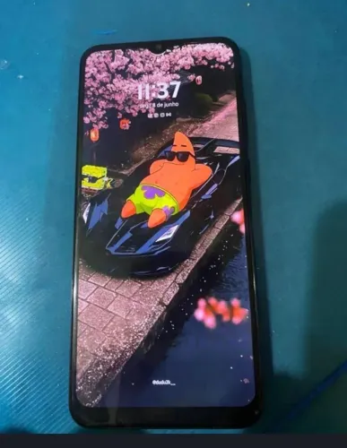Vendo telefone novinho