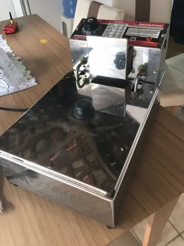 Fritadeira eletrica INOX inovamaq 220v com cabo emborrachado com tampa
