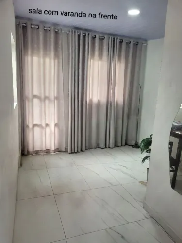 Casa 2 andar e kit net incluído